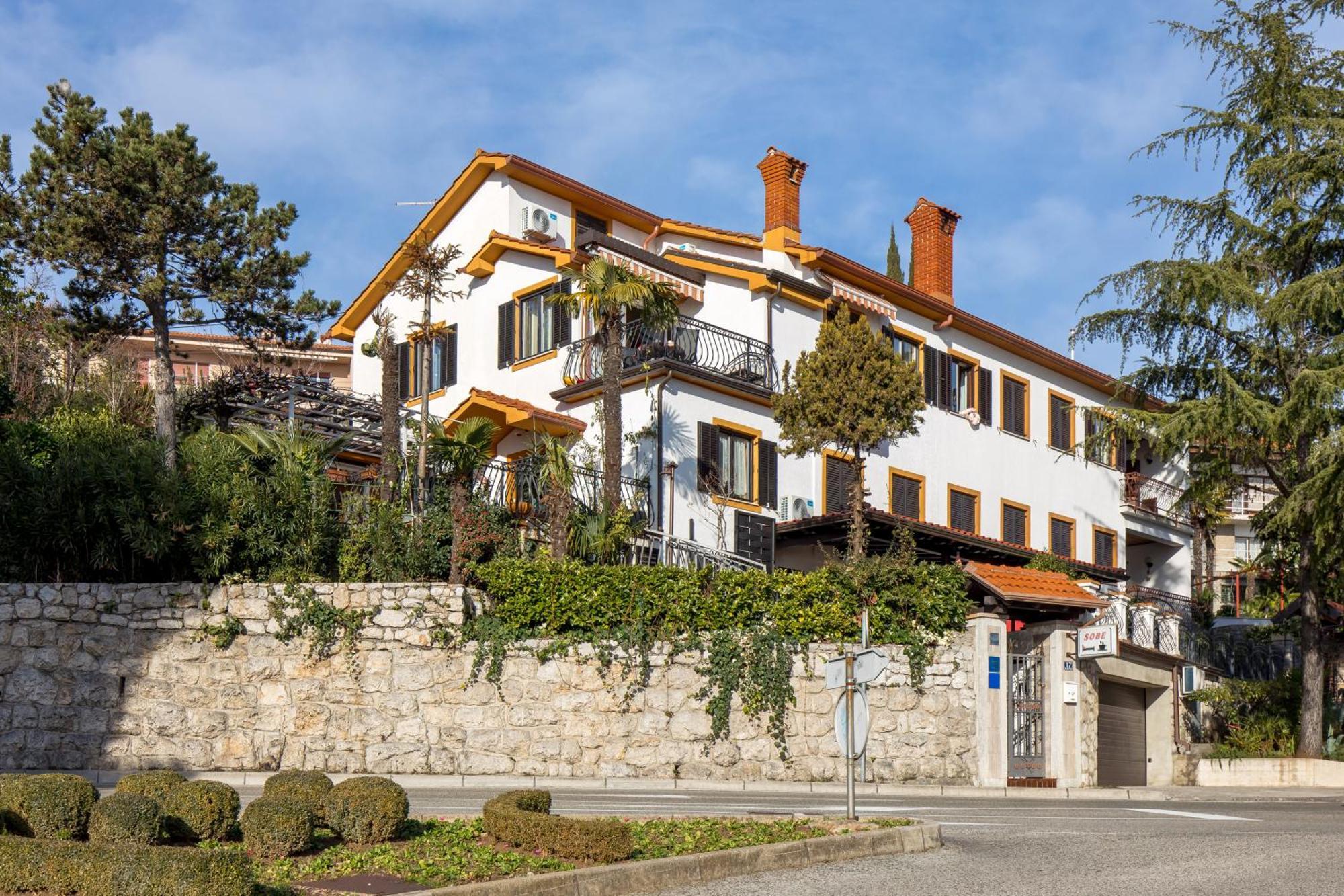 Camelia & Martina Apartments Opatija Exteriör bild