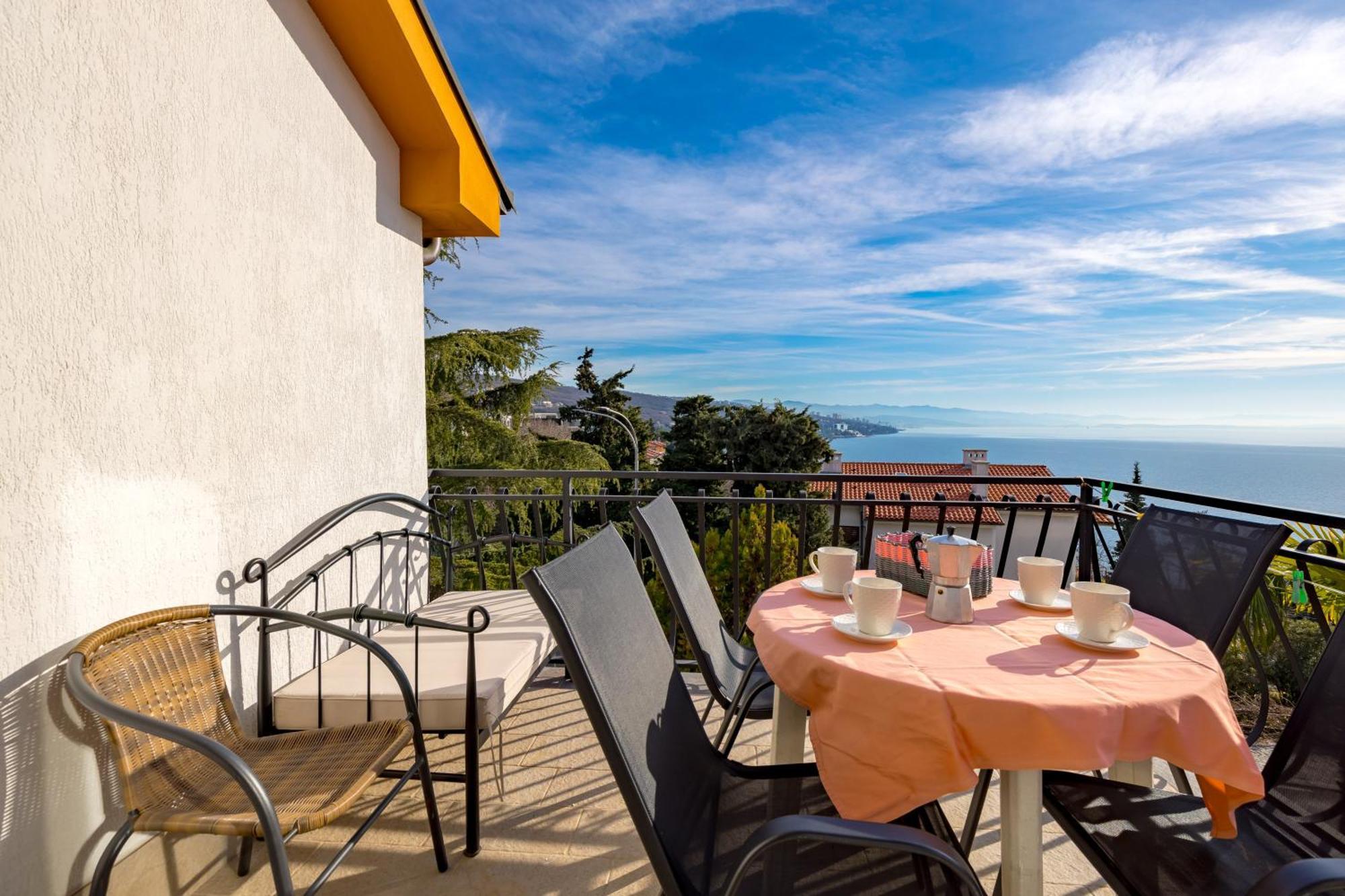 Camelia & Martina Apartments Opatija Exteriör bild