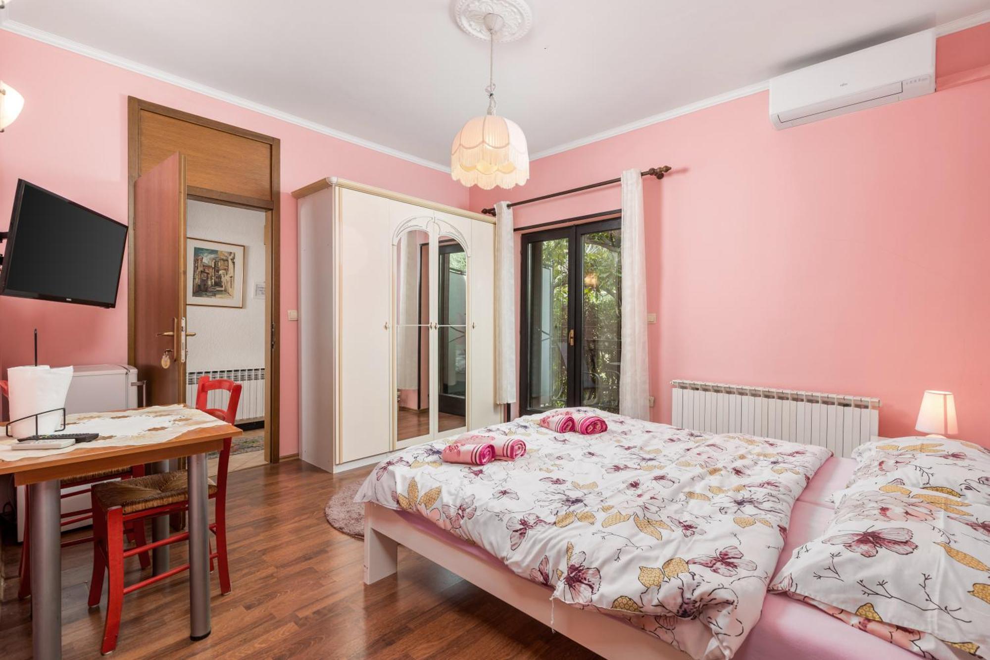 Camelia & Martina Apartments Opatija Exteriör bild
